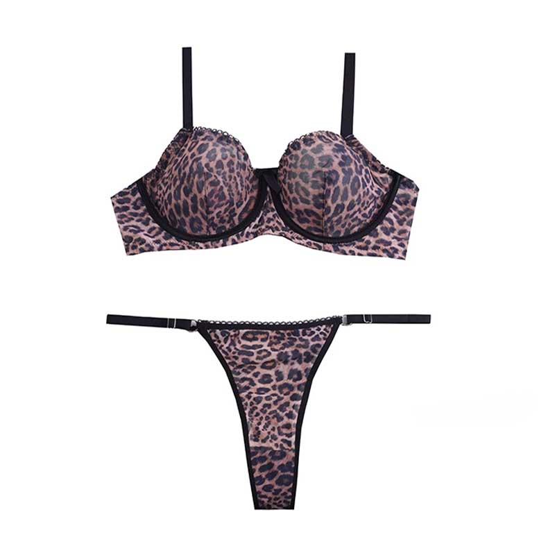 ست شورت و سوتین تورگاز پلنگی برند شارمین