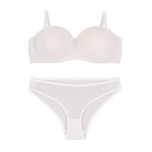 ست شورت و سوتین دکلته لمه برند آوینا